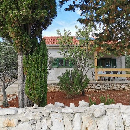 Kuca Za Odmor Obitelji Pedisic Villa Banj Kültér fotó